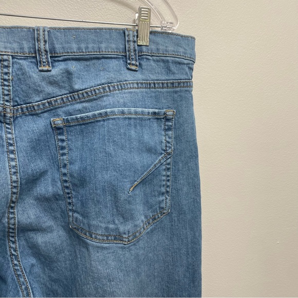 True Nation Relaxed Fit Jeans - Picture 9 of 12